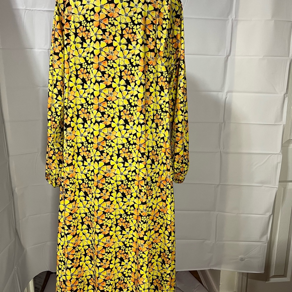 ASOS design dress - Picture 3 of 3